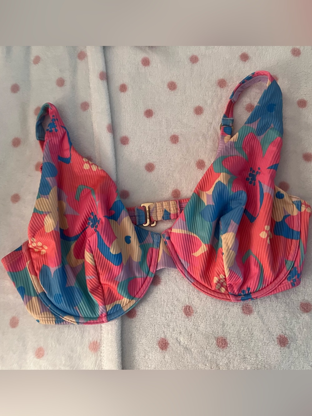 Curvy Hollister Floral Pink Multicolor Swim Top - Underwire
